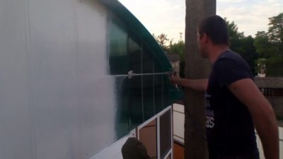 Чем покрасить поликарбонат?