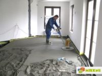 Что сначала стяжка пола или штукатурка стен?