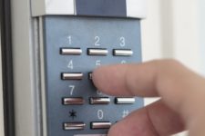 Фонит домофон что делать?