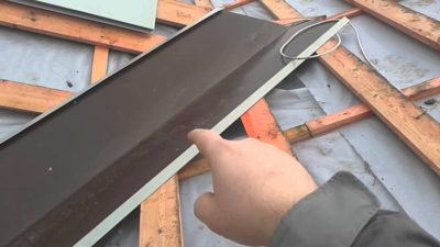 Как крепить ендову металлочерепицы?
