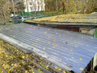 Как накрыть крышу гаража профнастилом?