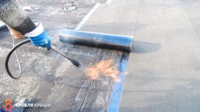 Как перекрыть крышу гаража рубероидом своими руками?
