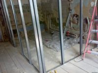 Как поставить стену из гипсокартона своими руками?
