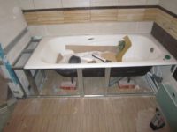 Как сделать подставку для ванны своими руками?