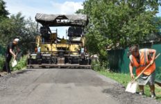 Как уложить асфальтовую крошку своими руками?