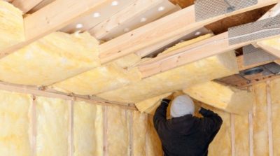 Как уложить утеплитель на потолок изнутри помещения?