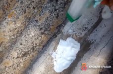 Как заделать дыру в шиферной крыше?