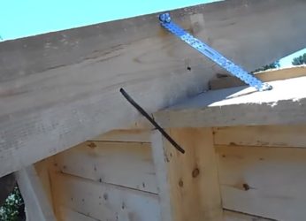 Как заделать фронтон односкатной крыши?