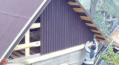 Как зашить фронтон профнастилом?