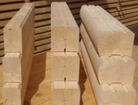 Какой брус выбрать для строительства дома?