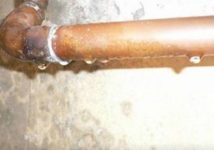 Конденсат на трубах холодной воды что делать?