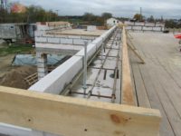 Крепление крыши к стенам из газобетона