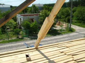 Крепление стропил к стене каркасного дома