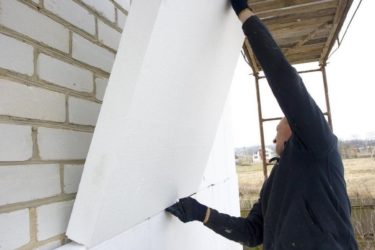 Можно ли использовать пенопласт как утеплитель стен?