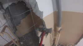 Можно ли ломать сантехкабину в панельном доме?