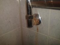 Протекает полотенцесушитель что делать?