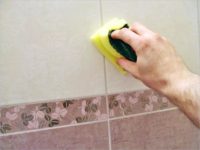 Швы в ванной почернели что делать?