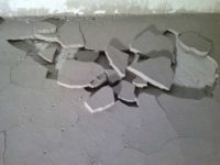 Трещины в наливном полу что делать?